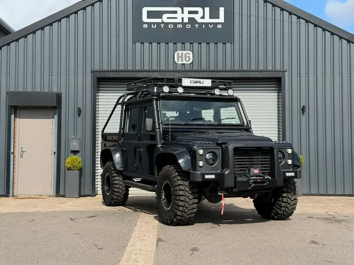 Used Land Rover Defender 200 HP (147 kW) 2014 Black SUV