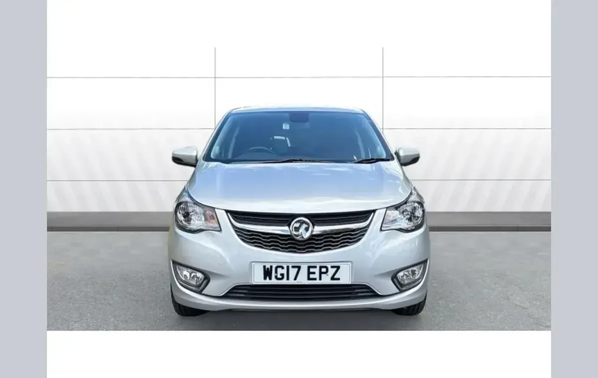 Used Vauxhall Viva 75 HP (55 kW) 2017 Silver Hatchback