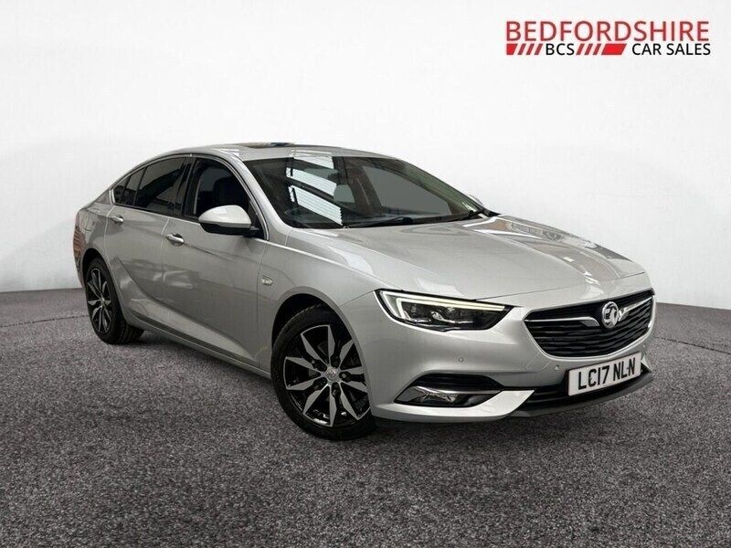 Silver Used 2017 Vauxhall Insignia Elite Hatchback | £7,224 (Fair price) - Image 1/4