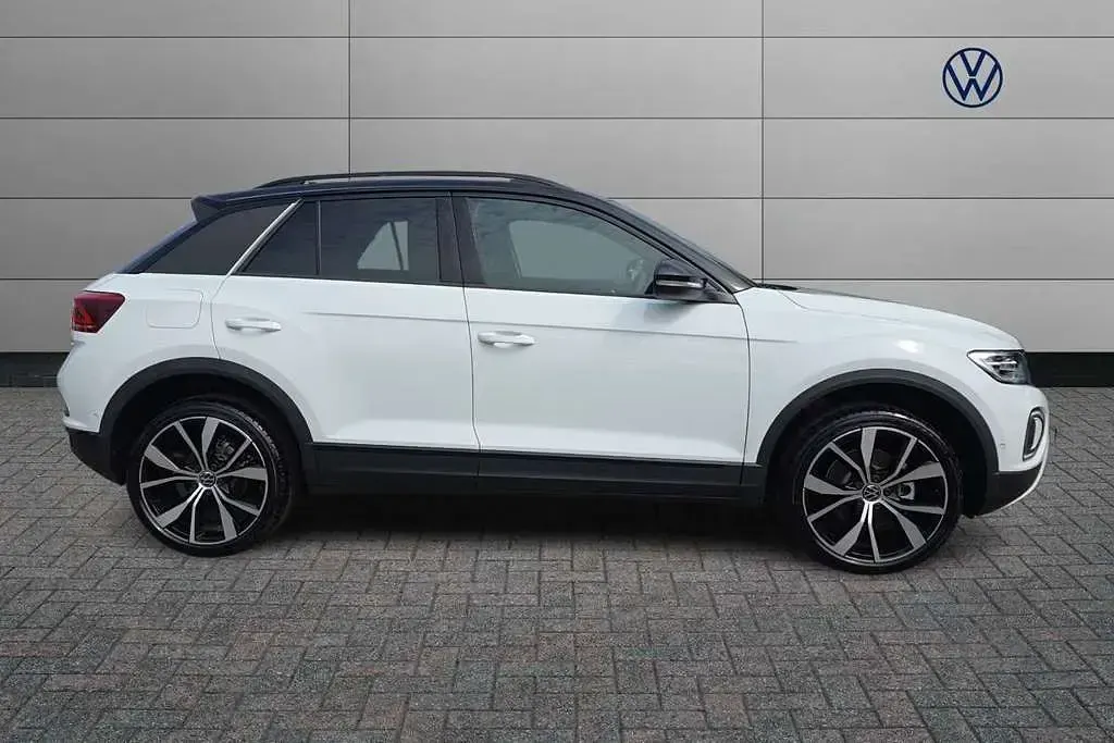 New VW T-Roc Design 115 HP (84 kW) 2026 White SUV
