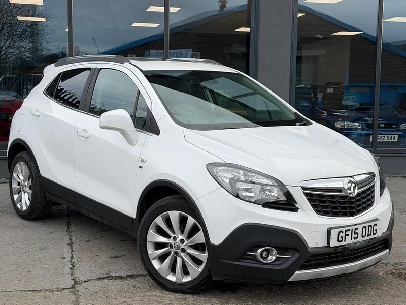 Used Vauxhall Mokka 140 HP (102 kW) 2015 White SUV