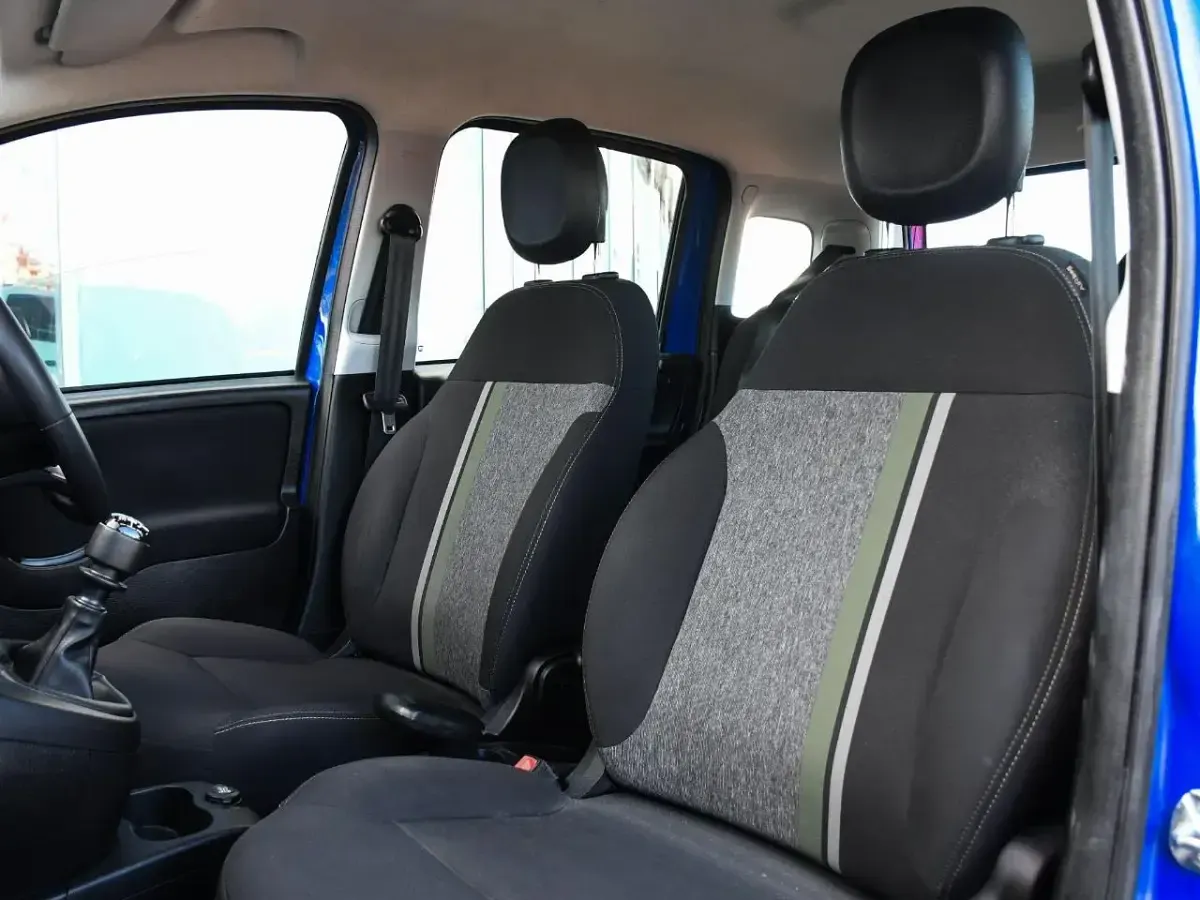 Usado Fiat Panda S 69 HP (50 kW) 2019 Azul Citadino