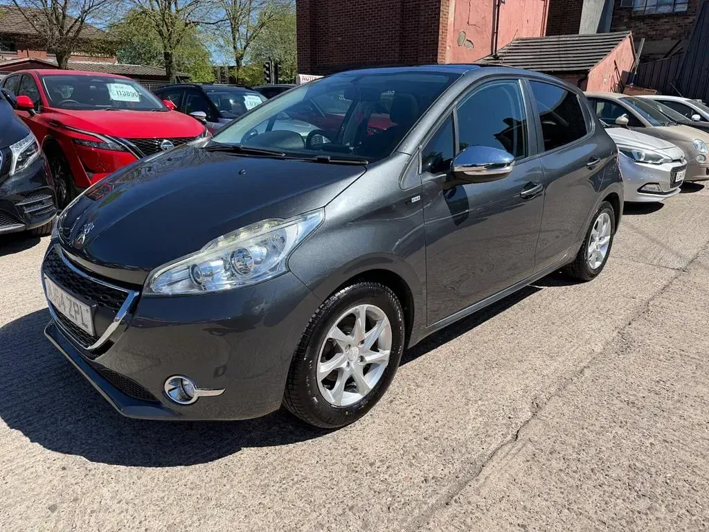 Used Peugeot 208 Style 82 HP (60 kW) 2014 Grey Hatchback