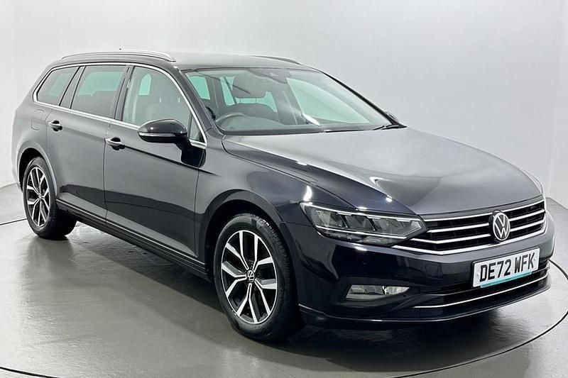Black Used 2022 VW Passat SEL Estate | £17,200 (Good price) - Image 1/1