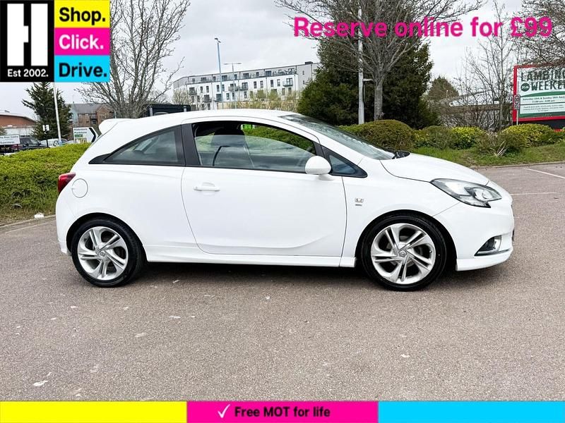 Used Vauxhall Corsa SRi 90 HP (66 kW) 2016 White Hatchback
