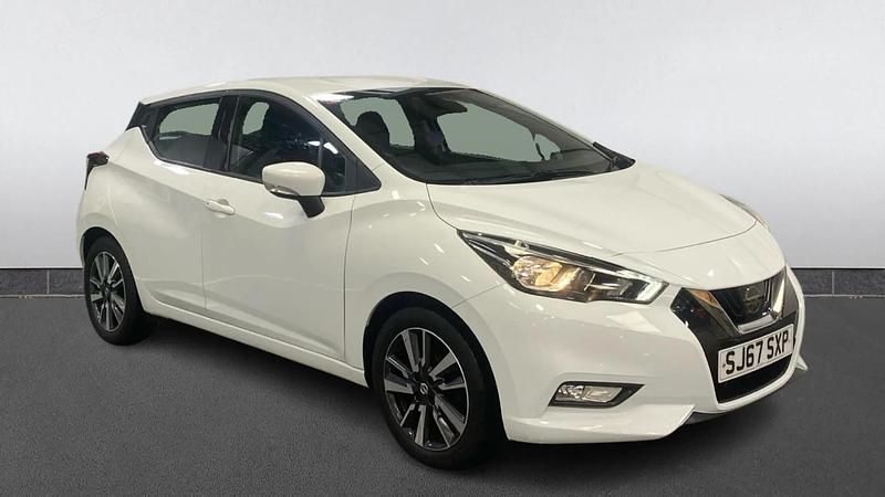 Used Nissan Micra Acenta 71 HP (52 kW) 2017 White Hatchback