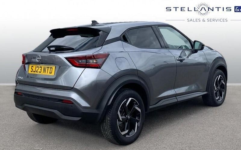 Used Nissan Juke N-Connecta 114 HP (83 kW) 2023 Grey SUV