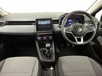 Używany Renault Clio V Evolution 90 KM (66 kW) 2024 Niebieski Hatchback