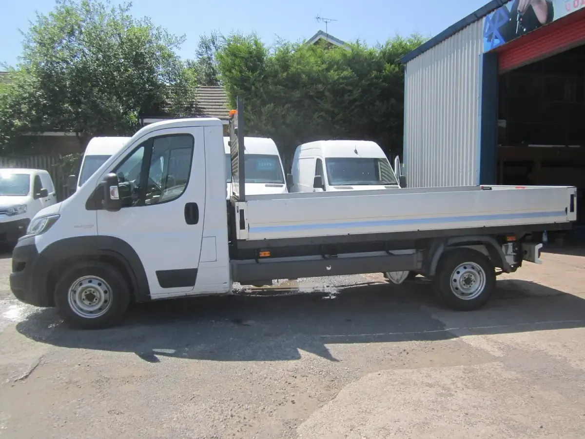 Used Fiat Ducato 160 HP (117 kW) 2021 White Van