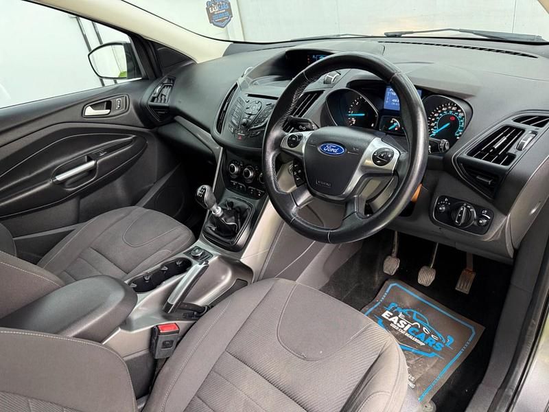 Used Ford Kuga Zetec 163 HP (119 kW) 2014 Grey SUV