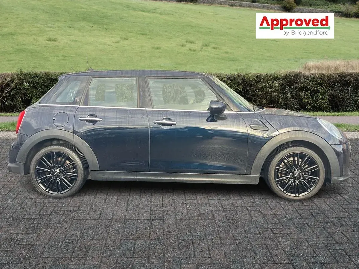 Usado Mini Cooper Exclusive 2022 Azul Citadino