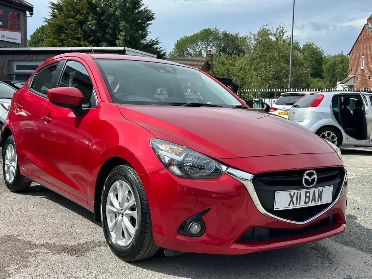 Used Mazda 2 2016 Red Hatchback