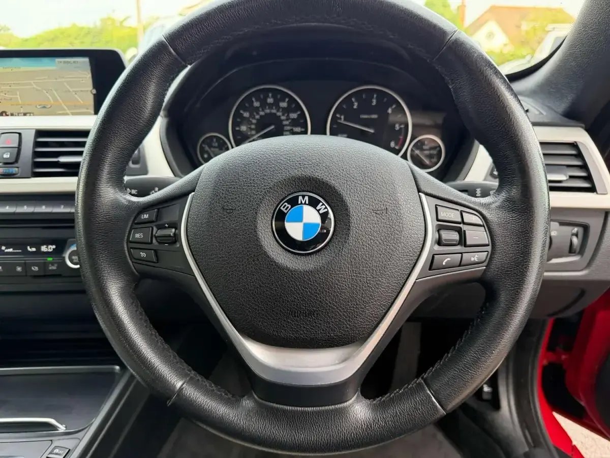 Used BMW 420 Performance 190 HP (139 kW) 2017 Red Cabriolet