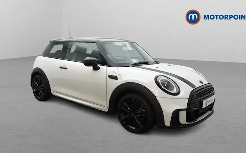 Used Mini Cooper Hatch 136 HP (100 kW) 2023 Hatchback