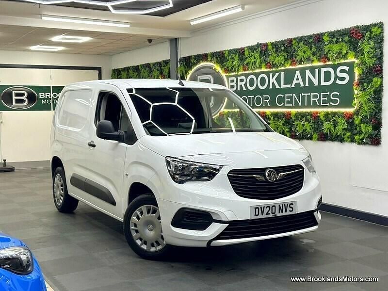 White Used 2020 Vauxhall Combo Sportive MPV | £7,249 (Good price) - Image 1/3