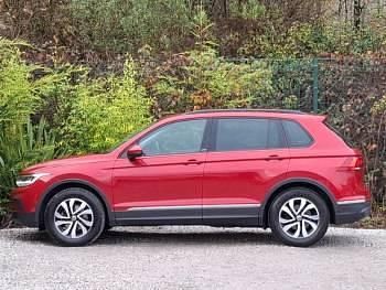 Used VW Tiguan Active 150 HP (110 kW) 2022 Red SUV