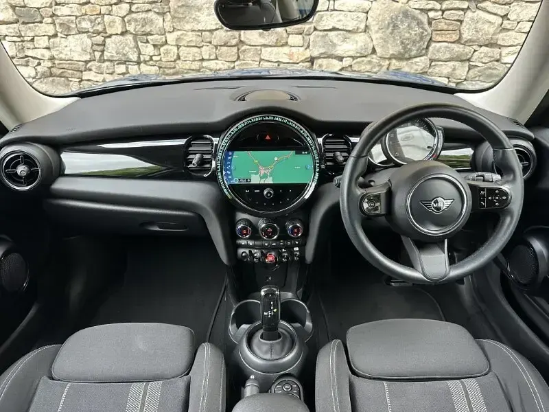 Used Mini Cooper S Classic 176 HP (129 kW) 2022 Blue Hatchback