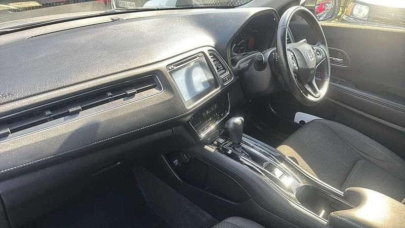 Used Honda HR-V SE 182 HP (133 kW) 2019 Silver SUV