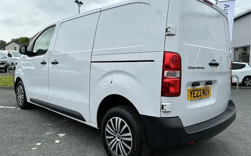 Used Citroën Dispatch 144 HP (105 kW) 2023 MPV