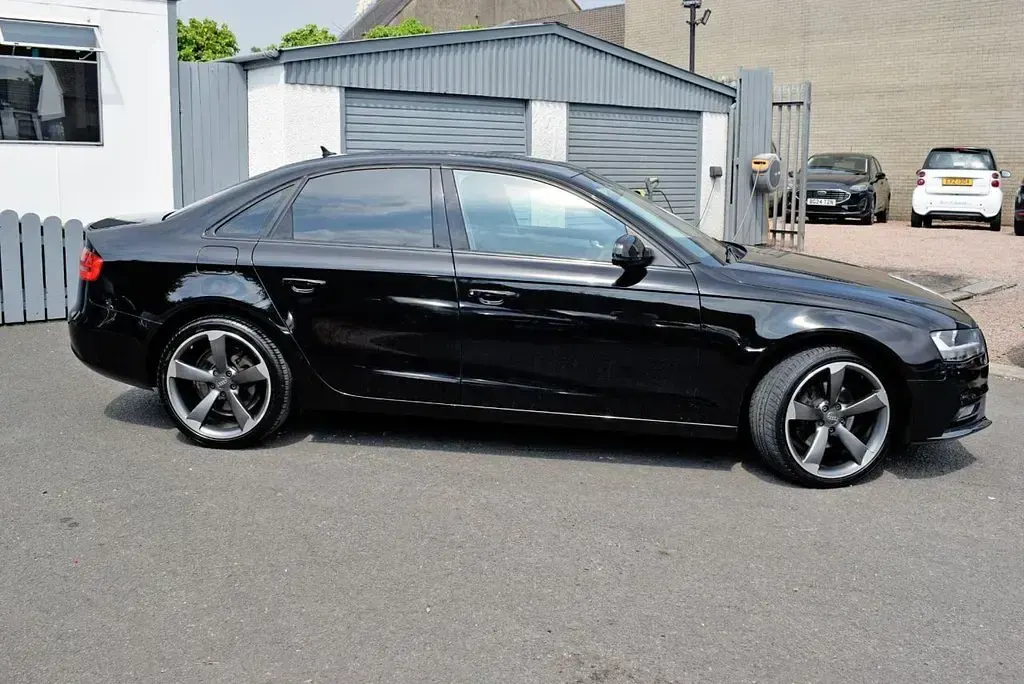 Used Audi A4 Business 150 HP (110 kW) 2015 Black Sedan