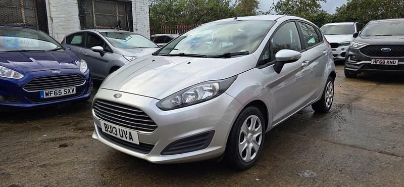 Silver Used 2013 Ford Fiesta Style Hatchback | £2,595 (Fair price) - Image 1/4