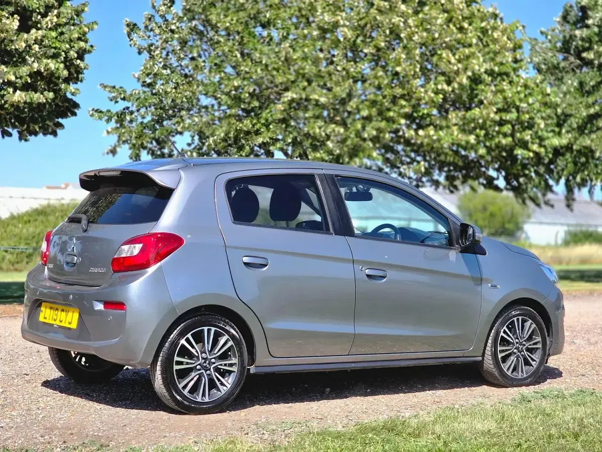 Used Mitsubishi Mirage 78 HP (57 kW) 2019 Grey Hatchback