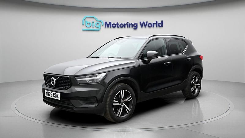 Used Volvo XC40 R-Design 161 HP (118 kW) 2022 Black SUV