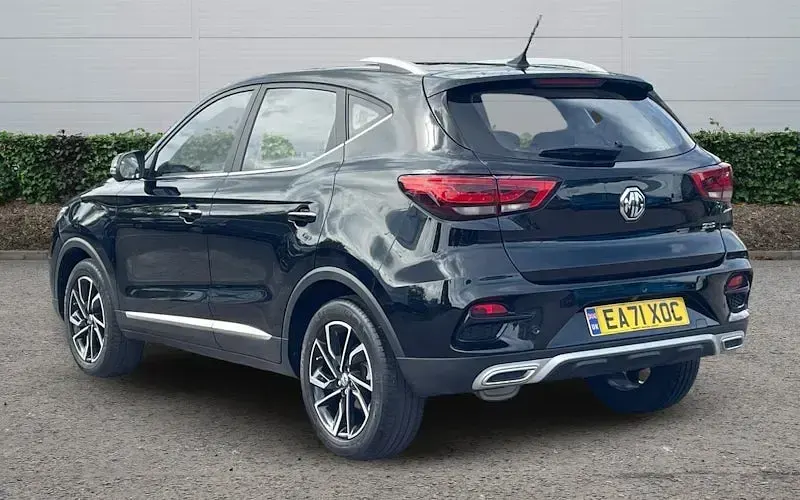 Używany MG ZS Exclusive 111 KM (81 kW) 2024 SUV