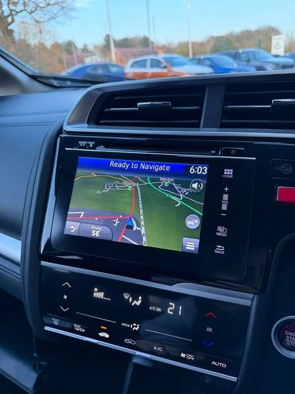 Used Honda Jazz EX 102 HP (75 kW) 2016 Silver Hatchback