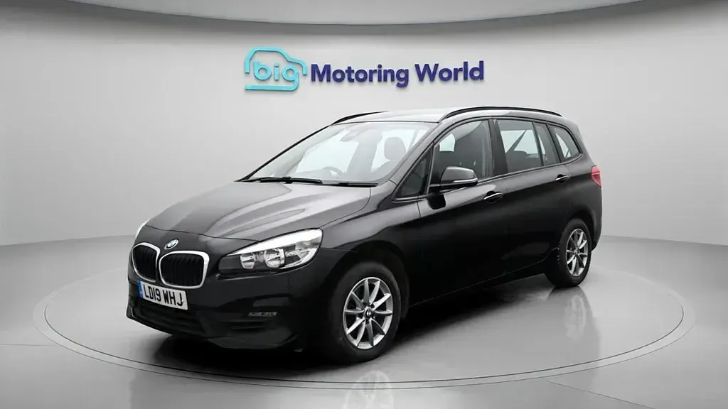 Begagnad BMW 218 140 HK (102 kW) 2019 Svart Minibuss