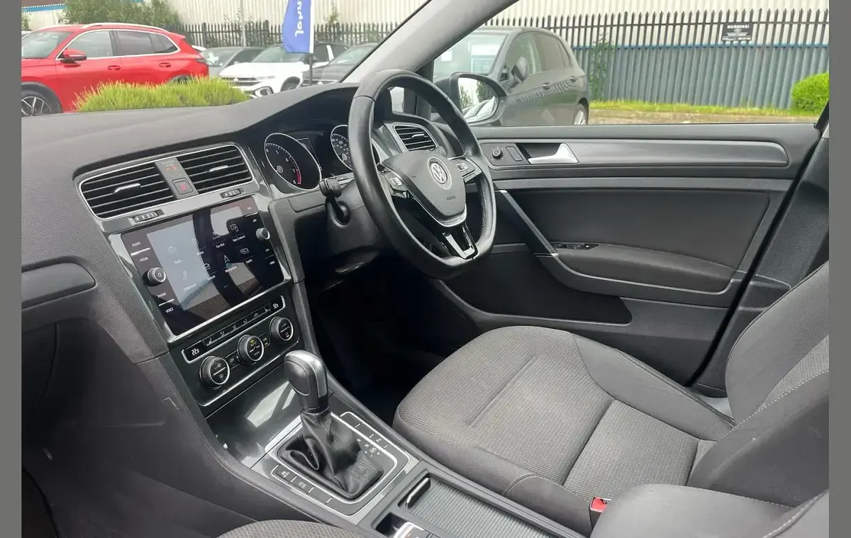 Used VW Golf VIII Edition 147 HP (108 kW) 2020 Grey Hatchback