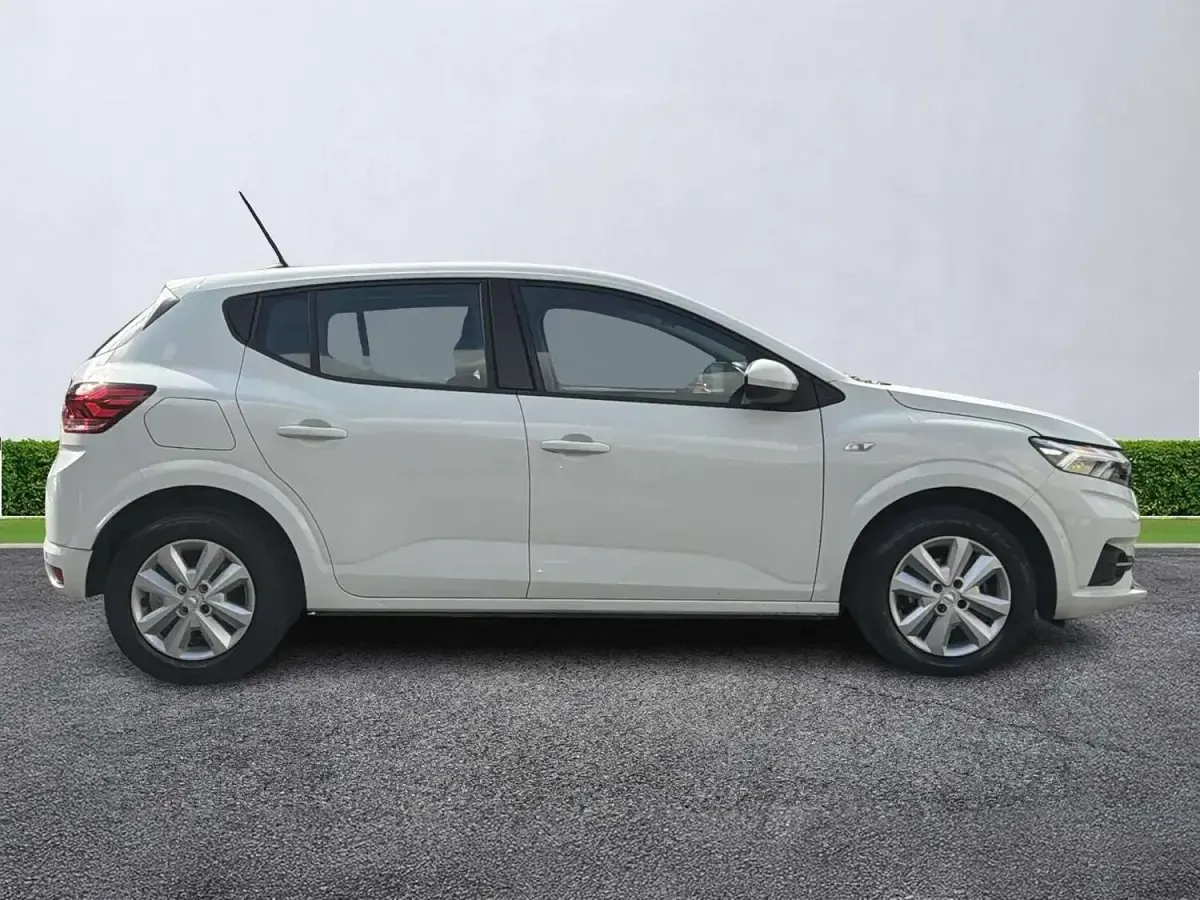 Used Dacia Sandero Comfort 2022 White