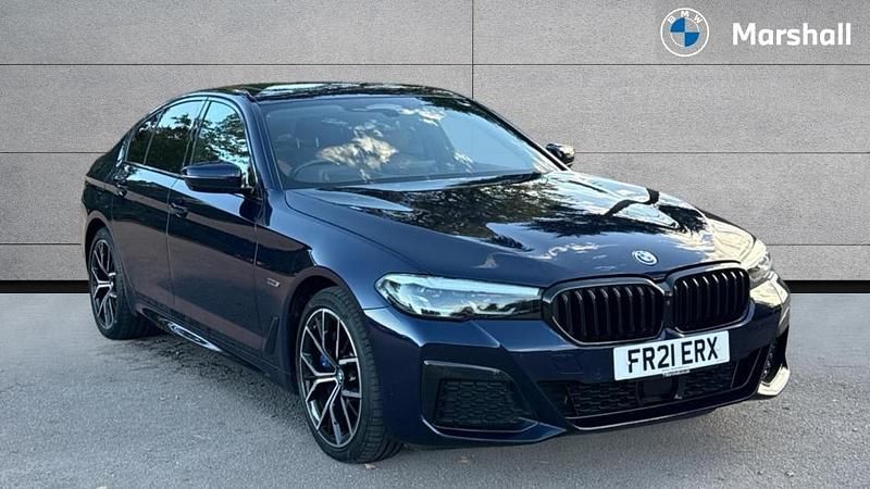 Blue Used 2021 BMW 530e M Sport | £26,194 (Good price) - Image 1/4