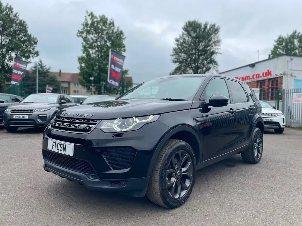 Used Land Rover Discovery 5 Landmark 180 HP (132 kW) 2019 Black SUV