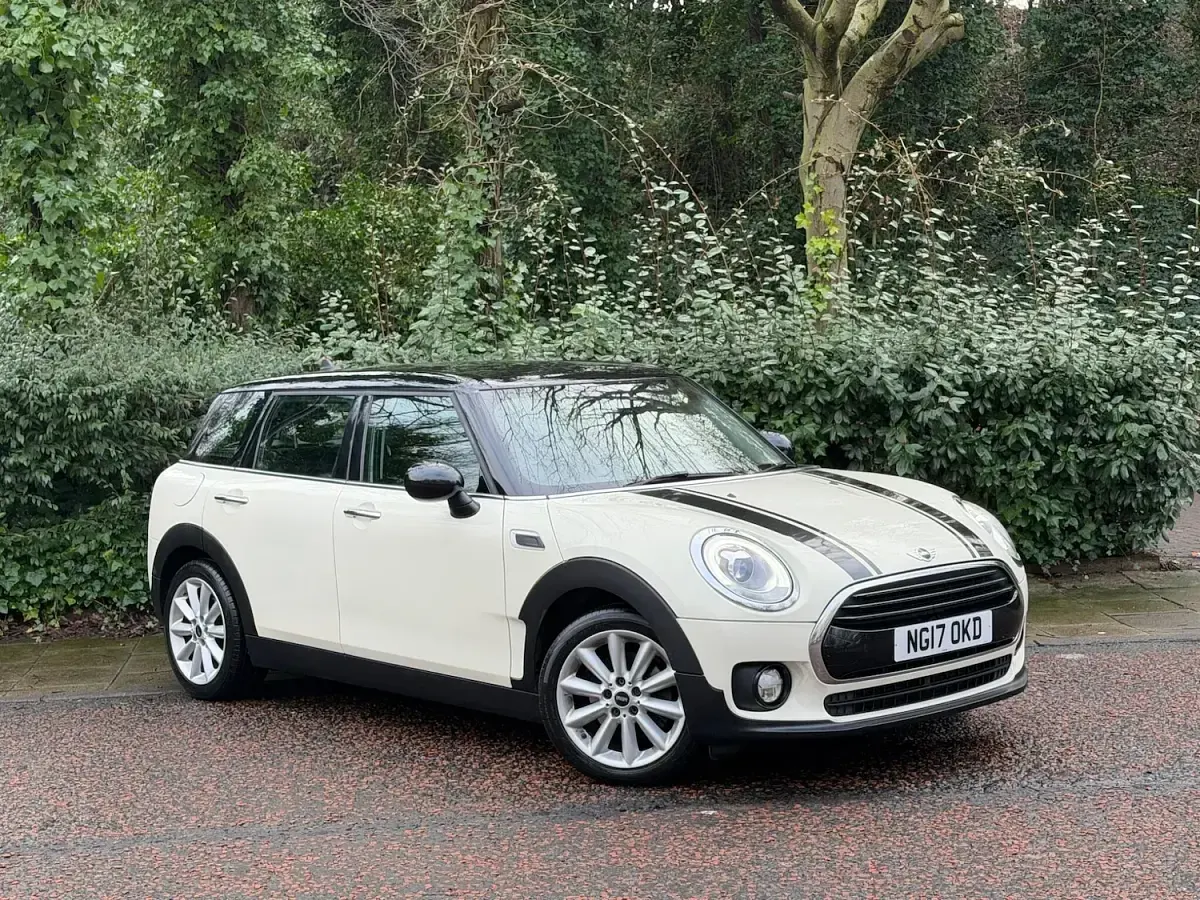 Used Mini Cooper Clubman 136 HP (100 kW) 2017 White Estate