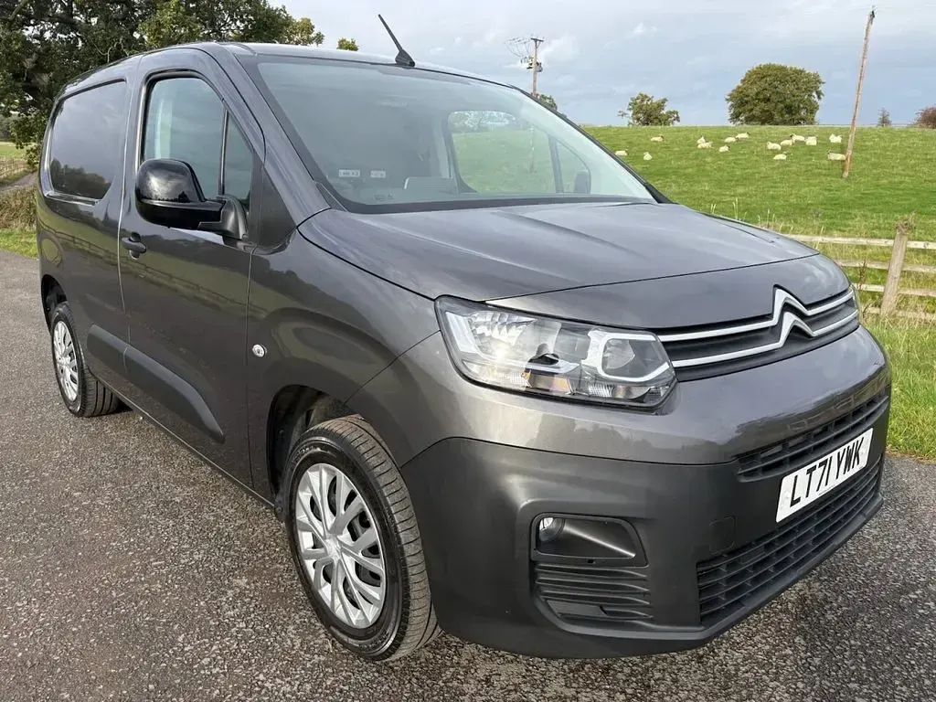 Used Citroën Berlingo 2022 Grey MPV
