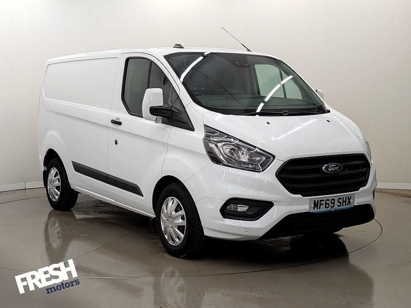 White Used 2019 Ford Transit Custom Trend Van | £12,590 (Super price) - Image 1/4