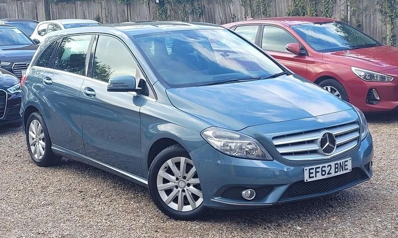 Used Mercedes B180 SE 122 HP (89 kW) 2012 Blue MPV