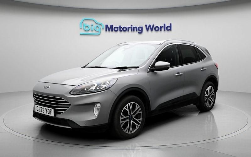 Used Ford Kuga Titanium 150 HP (110 kW) 2023 Silver SUV