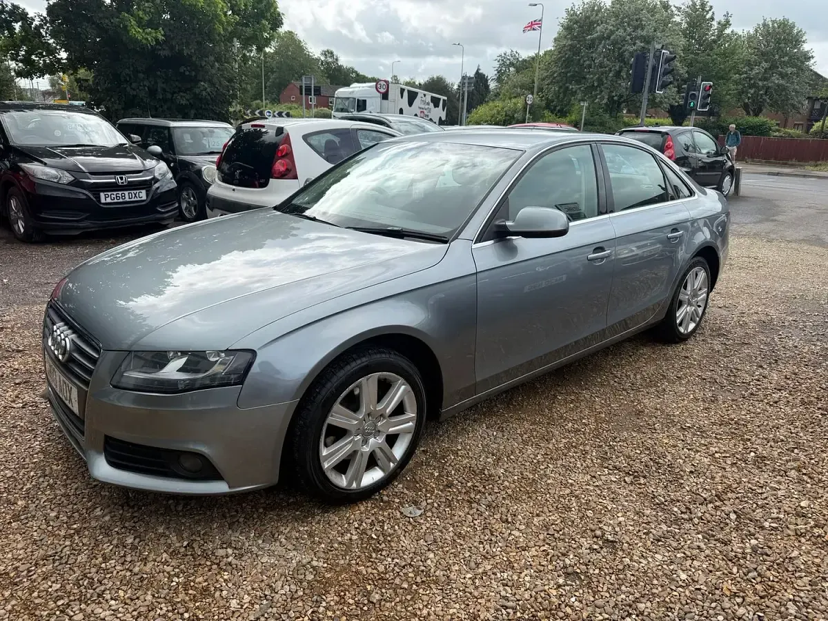 Used Audi A4 Advanced 143 HP (105 kW) 2010 Grey Sedan