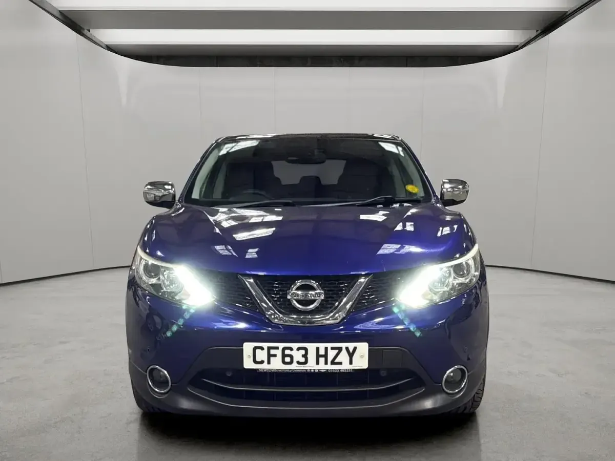 Used Nissan Qashqai Acenta Premium 116 HP (85 kW) 2014 Blue SUV