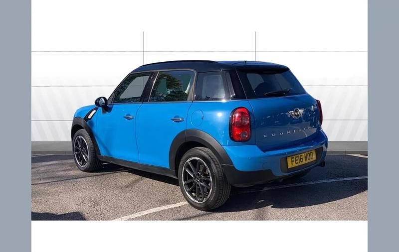 Used Mini Cooper Countryman 120 HP (88 kW) 2016 Blue SUV
