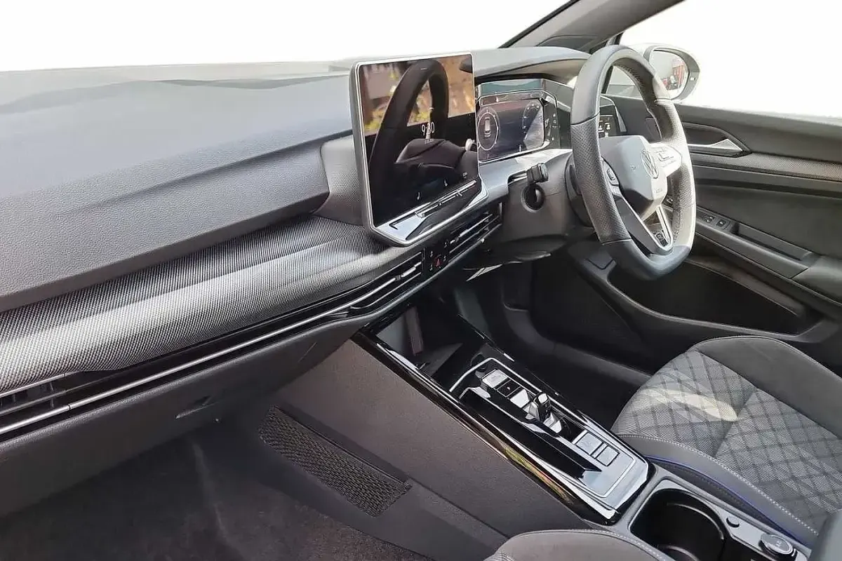 Used VW Golf VIII R-line 150 HP (110 kW) 2025 Grey Hatchback