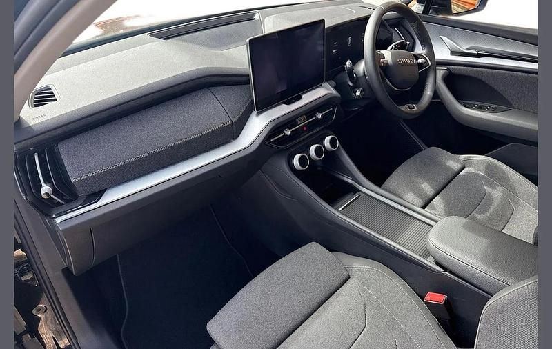 Used Skoda Kodiaq SE 147 HP (108 kW) 2025 Black magic pearl effect SUV