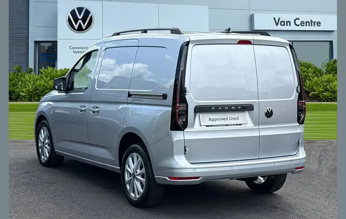 Used VW Caddy Pro 120 HP (88 kW) 2025 Silver MPV