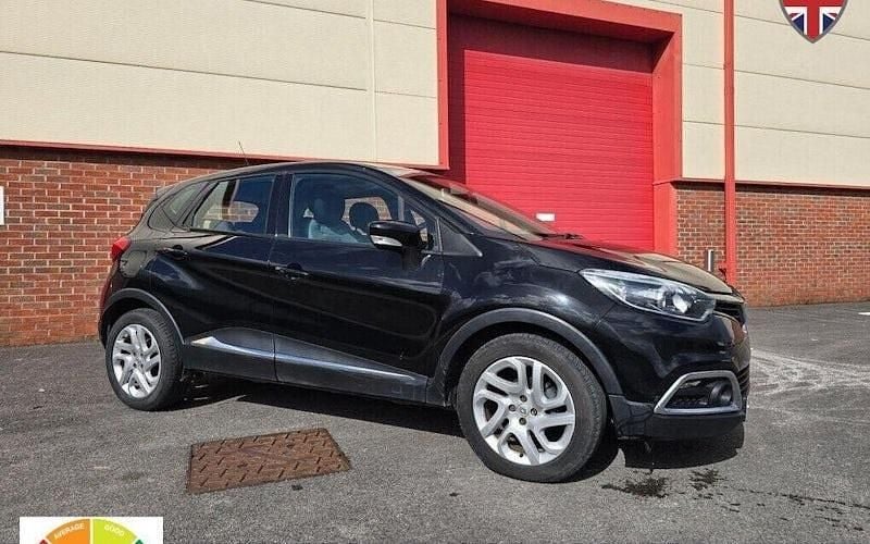 Usado Renault Captur Dynamique 90 HP (66 kW) 2016 Preto SUV