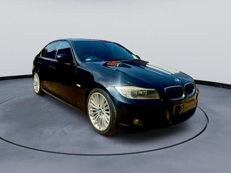 Black Used 2011 BMW 318 Sport Line Sedan | £3,350 (Fair price) - Image 1/4