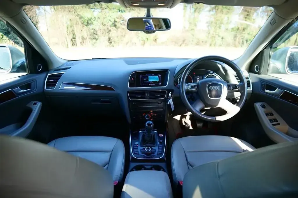 Usado Audi Q5 Design 2011 Cinzento SUV