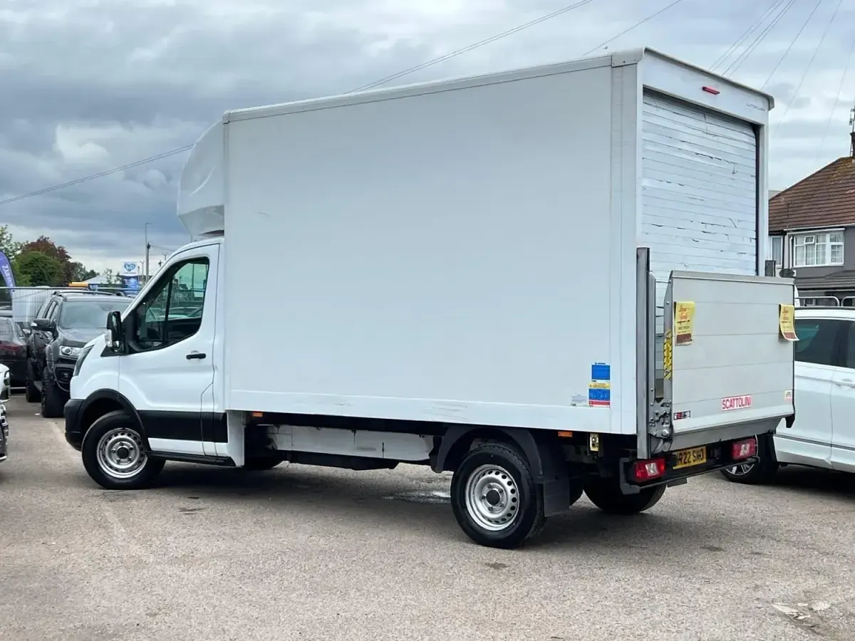 Usado Ford Transit 130 CV (95 kW) 2022 Blanco Descapotable
