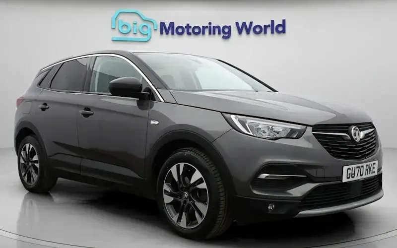Used Vauxhall Grandland X SRi 131 HP (96 kW) 2020 SUV